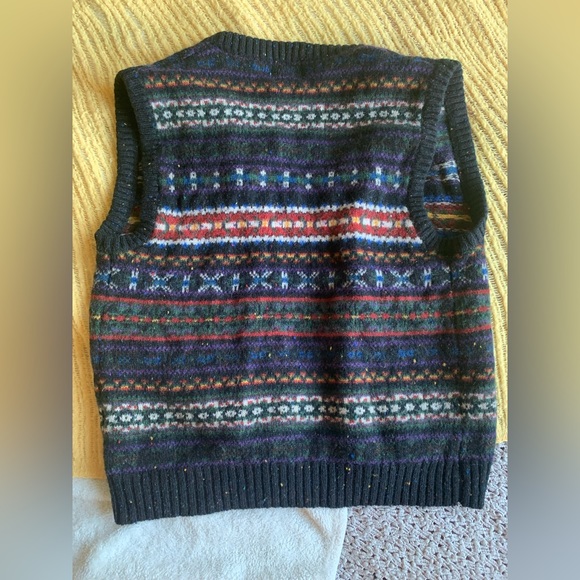 Pure Wool Woolrich 80’s Inspired Vest - Picture 2 of 4